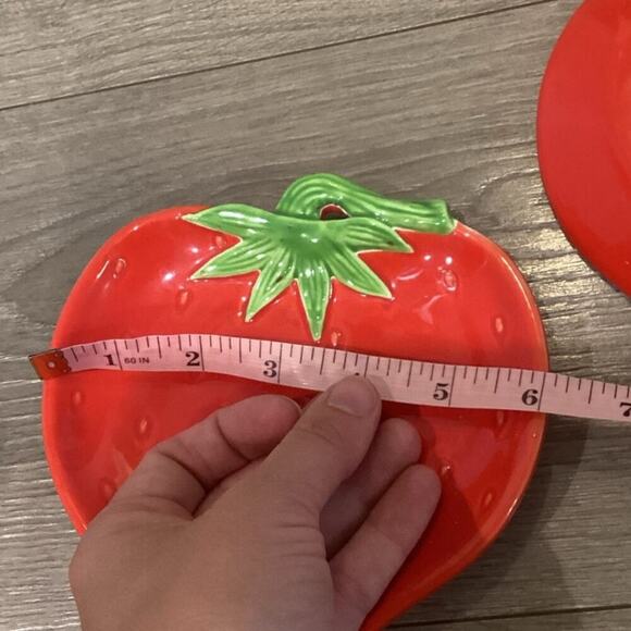 Vintage Strawberry Plates Set of 2 Red Summer Farmhouse Retro Ceramic Rosenthal - Picture 5 of 6